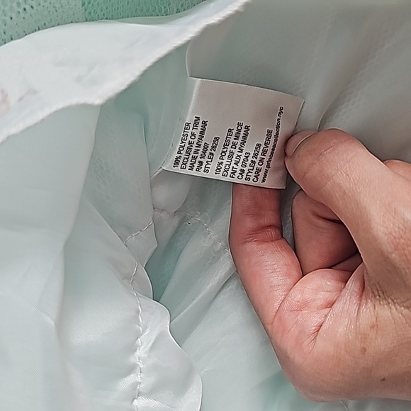 American Princess Formal Dress in Kids Size 2T - Picture 14 of 14